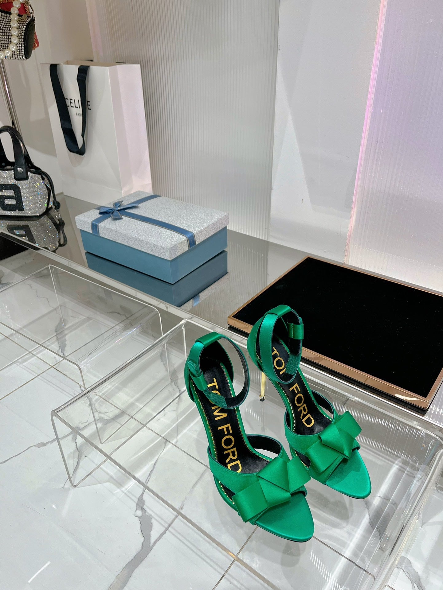 HIGH HEELS 11 CM IN COOL GREEN PURE SILK AND LAMBSKIN