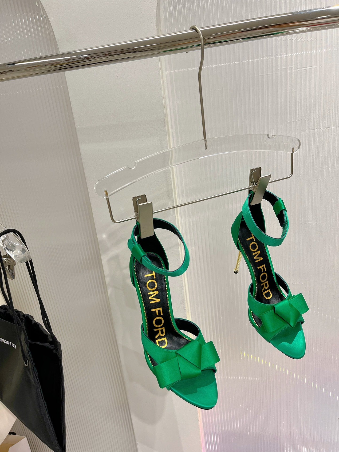HIGH HEELS 11 CM IN COOL GREEN PURE SILK AND LAMBSKIN