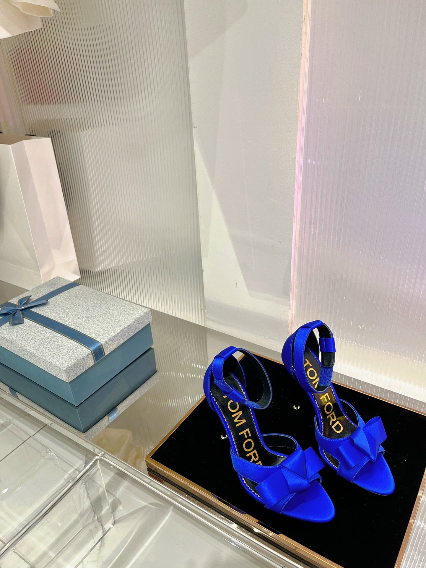 HIGH HEELS 11 CM IN COBALT BLUE PURE SILK AND LAMBSKIN