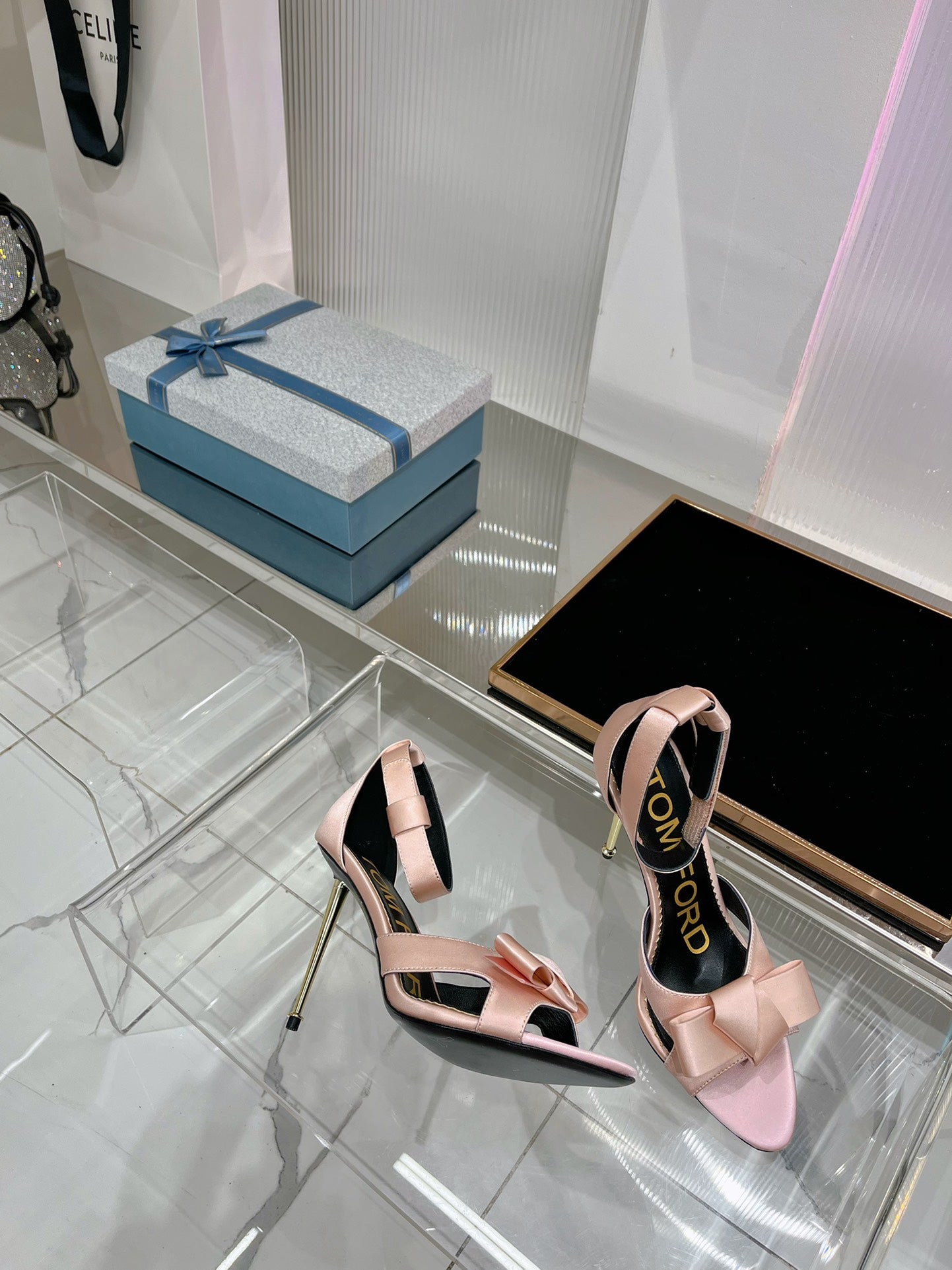 HIGH HEELS 11 CM IN PEACH PINK PURE SILK AND LAMBSKIN