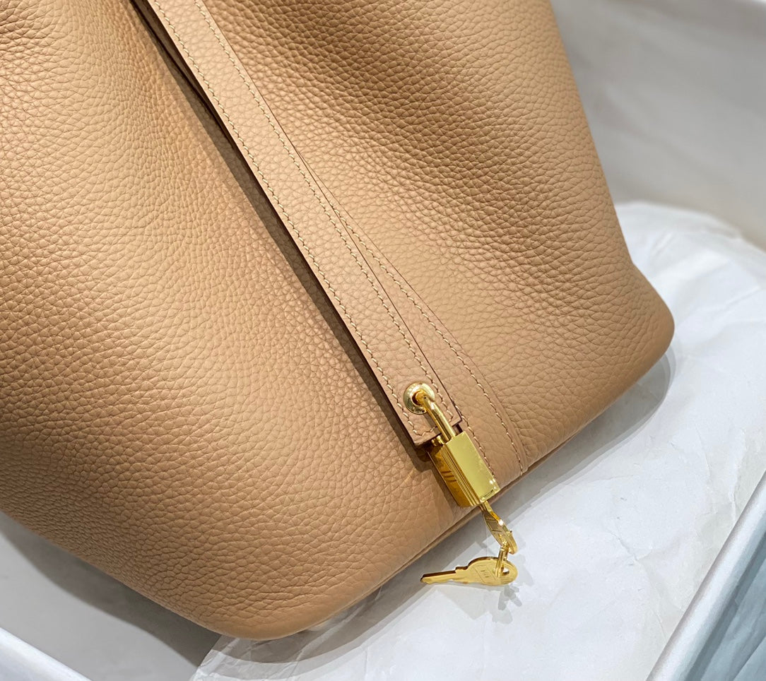 HM PICOTIN LOCK BAG 22 IN BROWN CALFSKIN