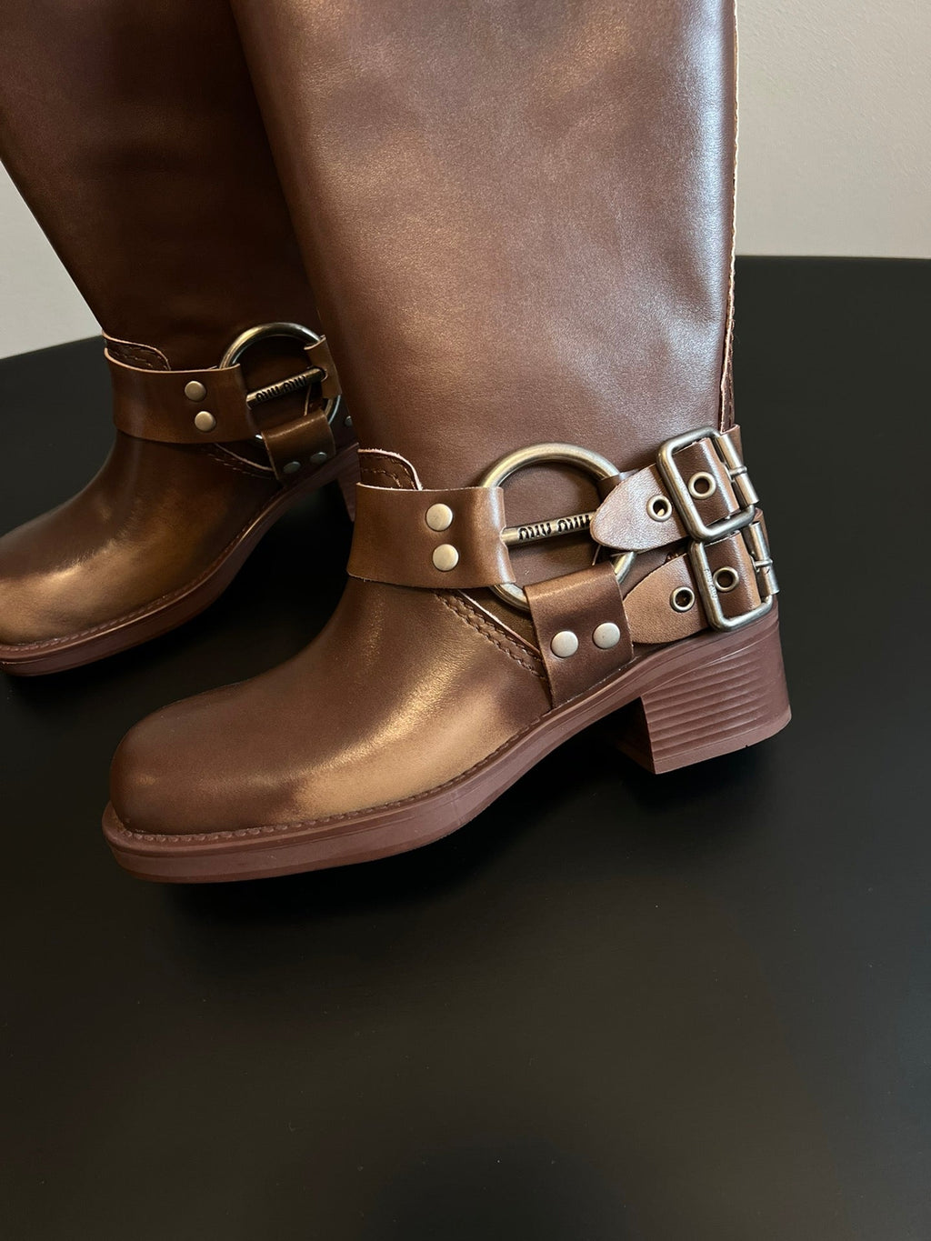 MIUMIU 26S KNEE-HIGH BOOTS IN BROWN CALFSKIN SILVER HARDWARE