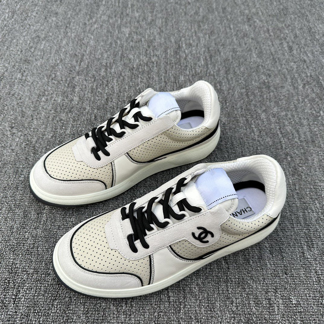 CC LOW-TOP SNEAKERS