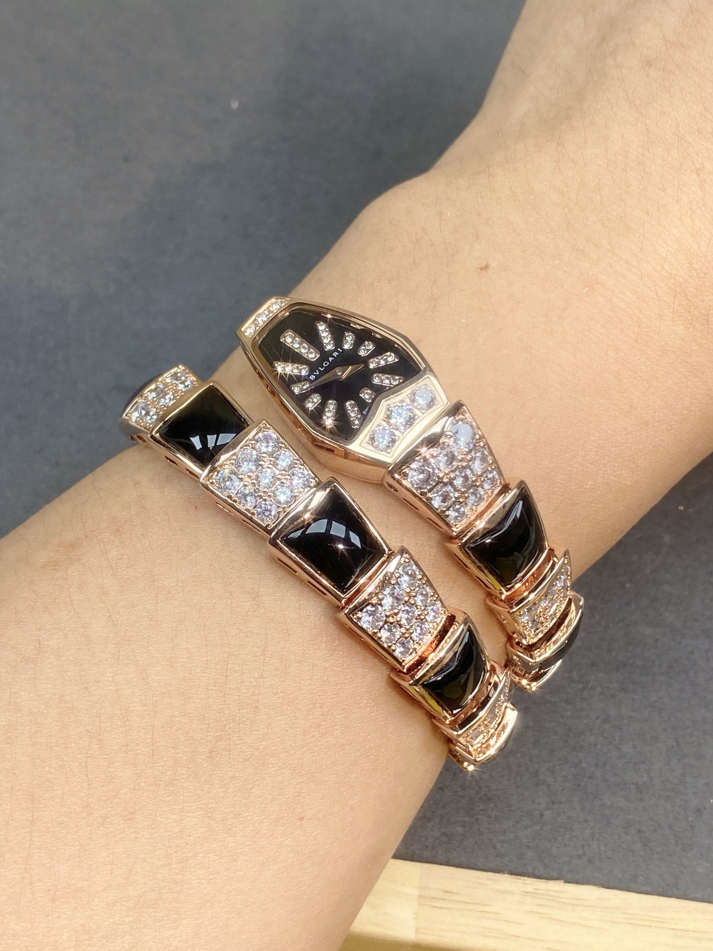 SERPENTI JEWELRY ROSE GOLD WITH DIAMOND CASE BLACK DIAL