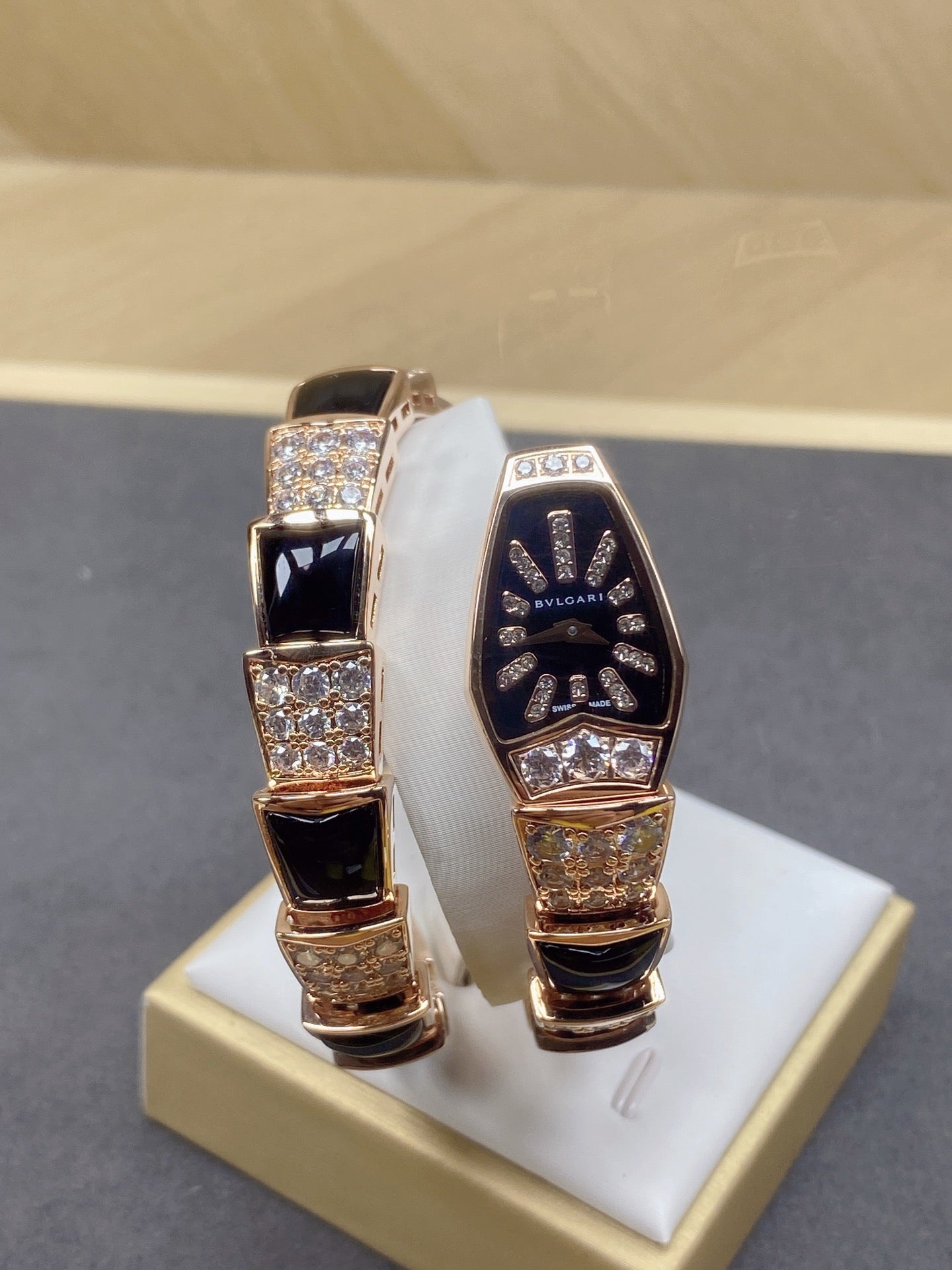 SERPENTI JEWELRY ROSE GOLD WITH DIAMOND CASE BLACK DIAL