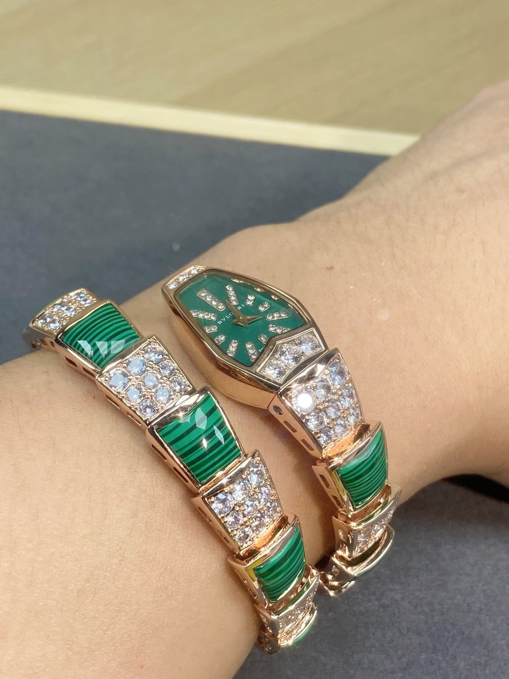 SERPENTI JEWELRY ROSE GOLD WITH DIAMOND CASE GREEN DIAL