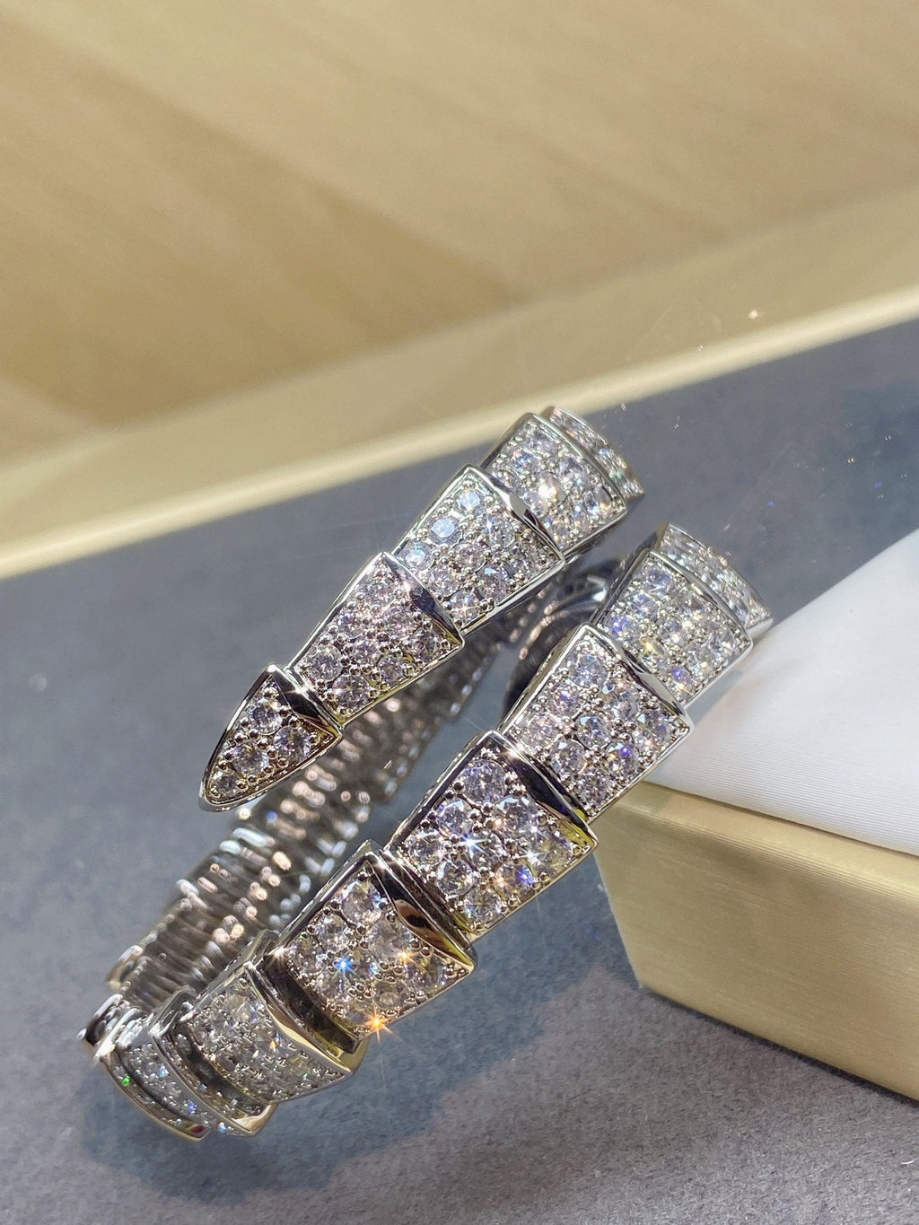SERPENTI JEWELRY ALL WHITE GOLD WITH DIAMOND WHITE DIAL