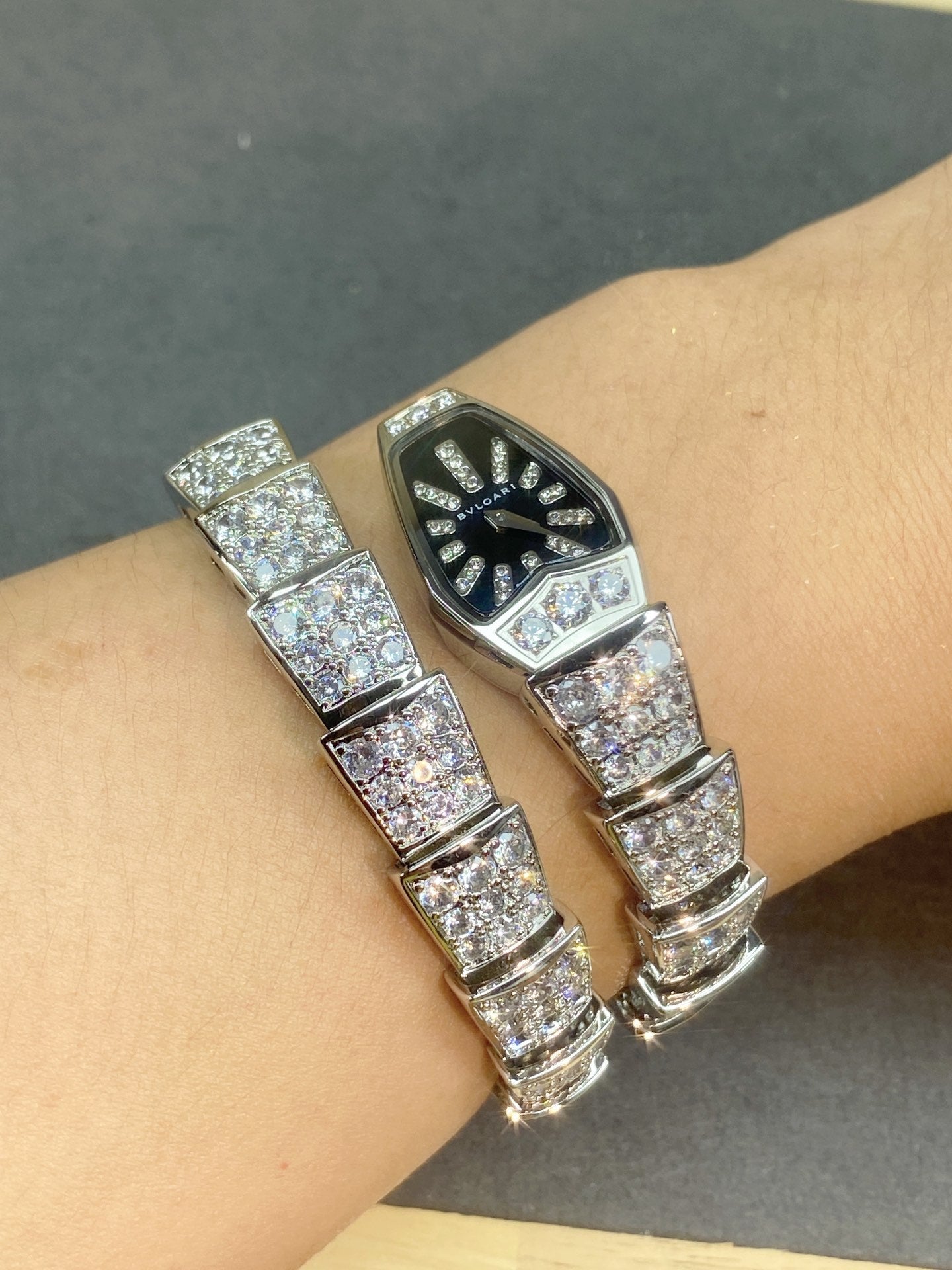 SERPENTI JEWELRY ALL WHITE GOLD WITH DIAMOND BLACK DIAL