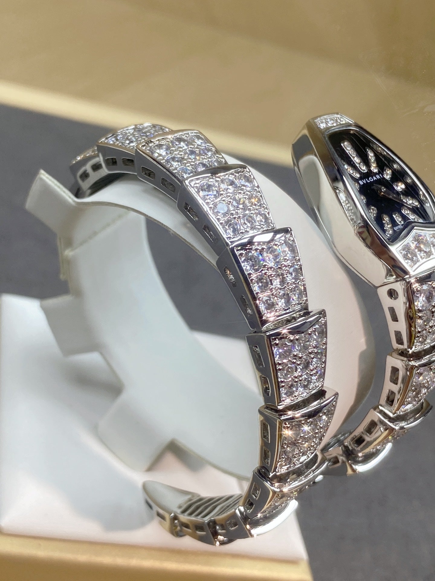 SERPENTI JEWELRY ALL WHITE GOLD WITH DIAMOND BLACK DIAL