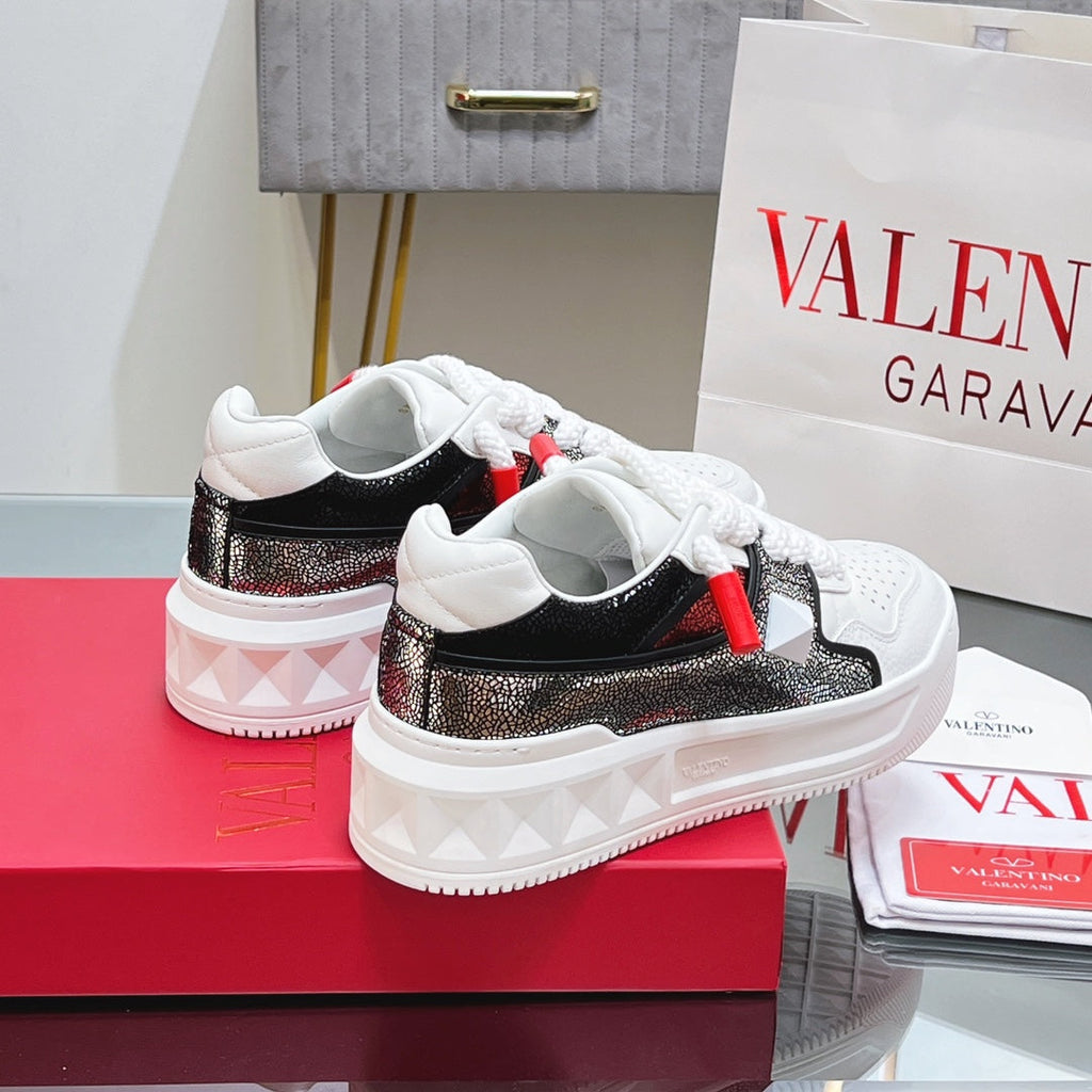 VALENTINO 25S GARAVANI ONE STUD XL PLATFORM SNEAKERS IN WHITE MIX METALLIC LAMBSKIN