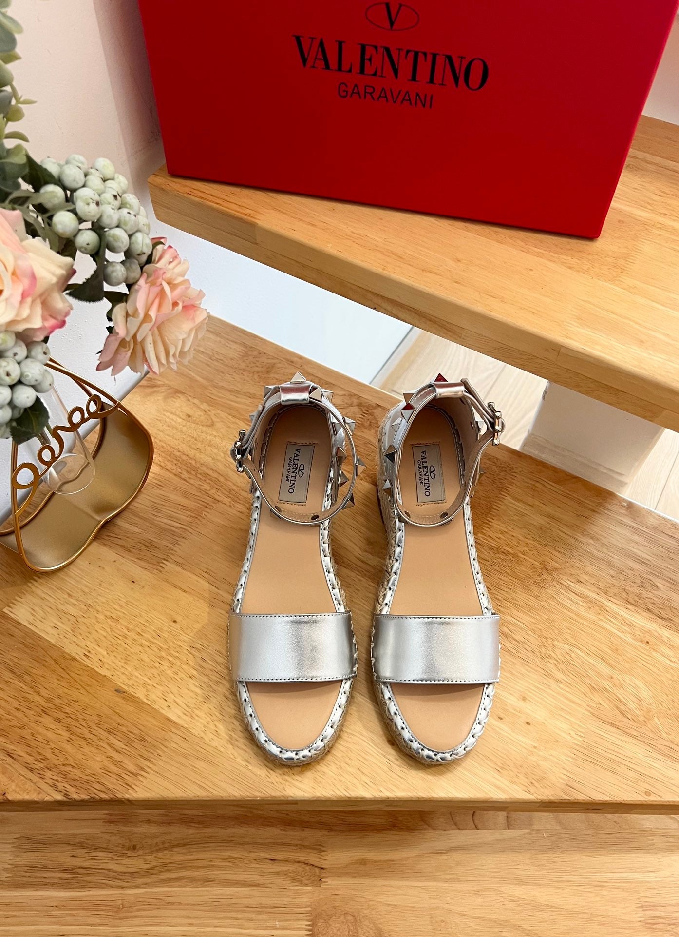 VALENTINO 26S WEDGE SANDALS IN SILVER METALLIC CALFSKIN