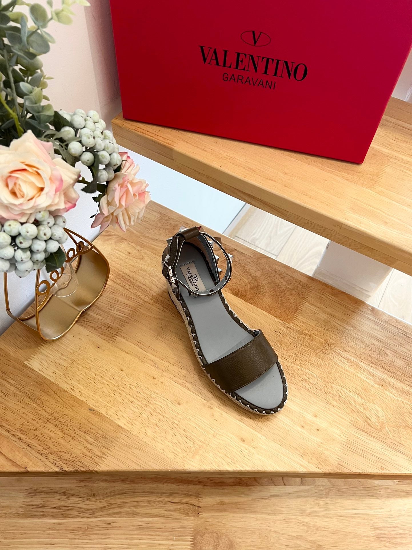 VALENTINO 26S WEDGE SANDALS IN OLIVE GREEN CALFSKIN