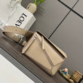 LOEWE 26S PUZZLE EDGE MEDIUM BAG 24 IN BEIGE CALFSKIN