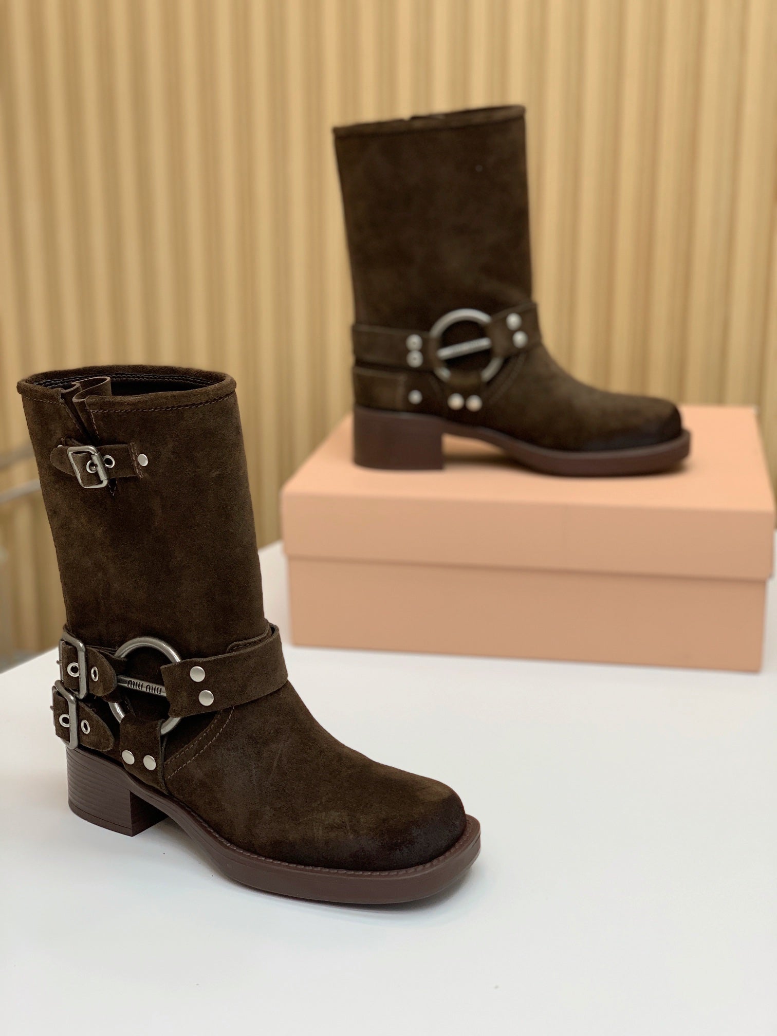 THICK-SOLED METAL BUCKLE BOOTS IN CHOCOLATE BROWN SUEDE