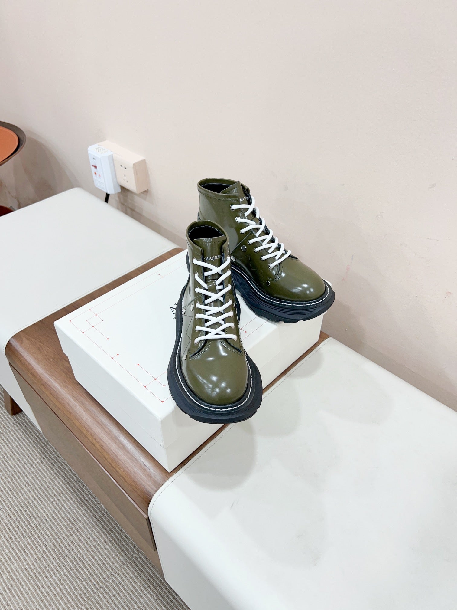 MCQUEEN LEATHER ANKLE BOOT IN OLIVE GREEN LAMBSKIN