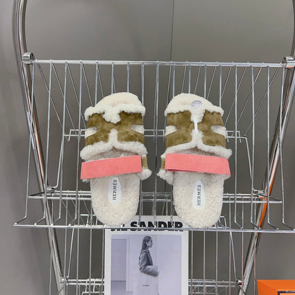 HM 26S SANDAL IN CREAM WHITE WOOL AND OLIVE GREEN SUEDE