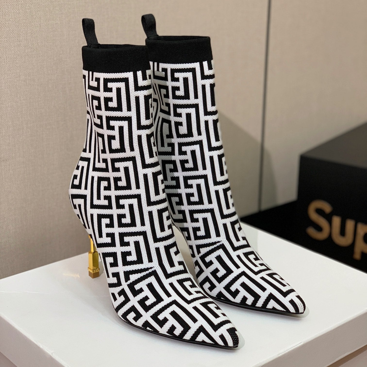 BALMAIN 26S BOOTS 95 MM IN BLACK AND WHITE FLYKNIT STYLE 6