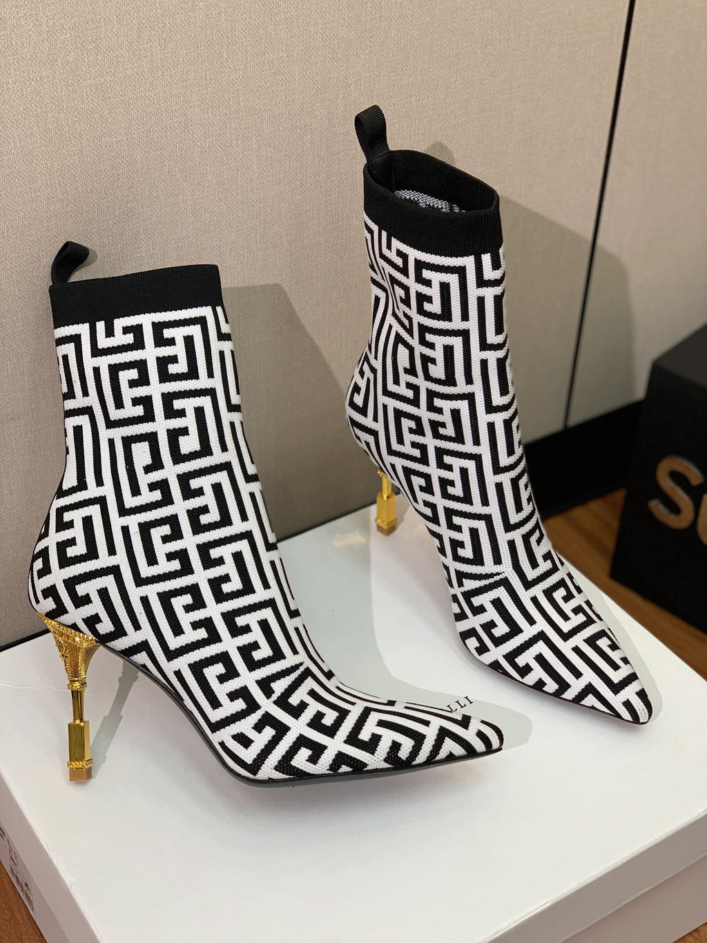 BALMAIN 26S BOOTS 95 MM IN BLACK AND WHITE FLYKNIT STYLE 6