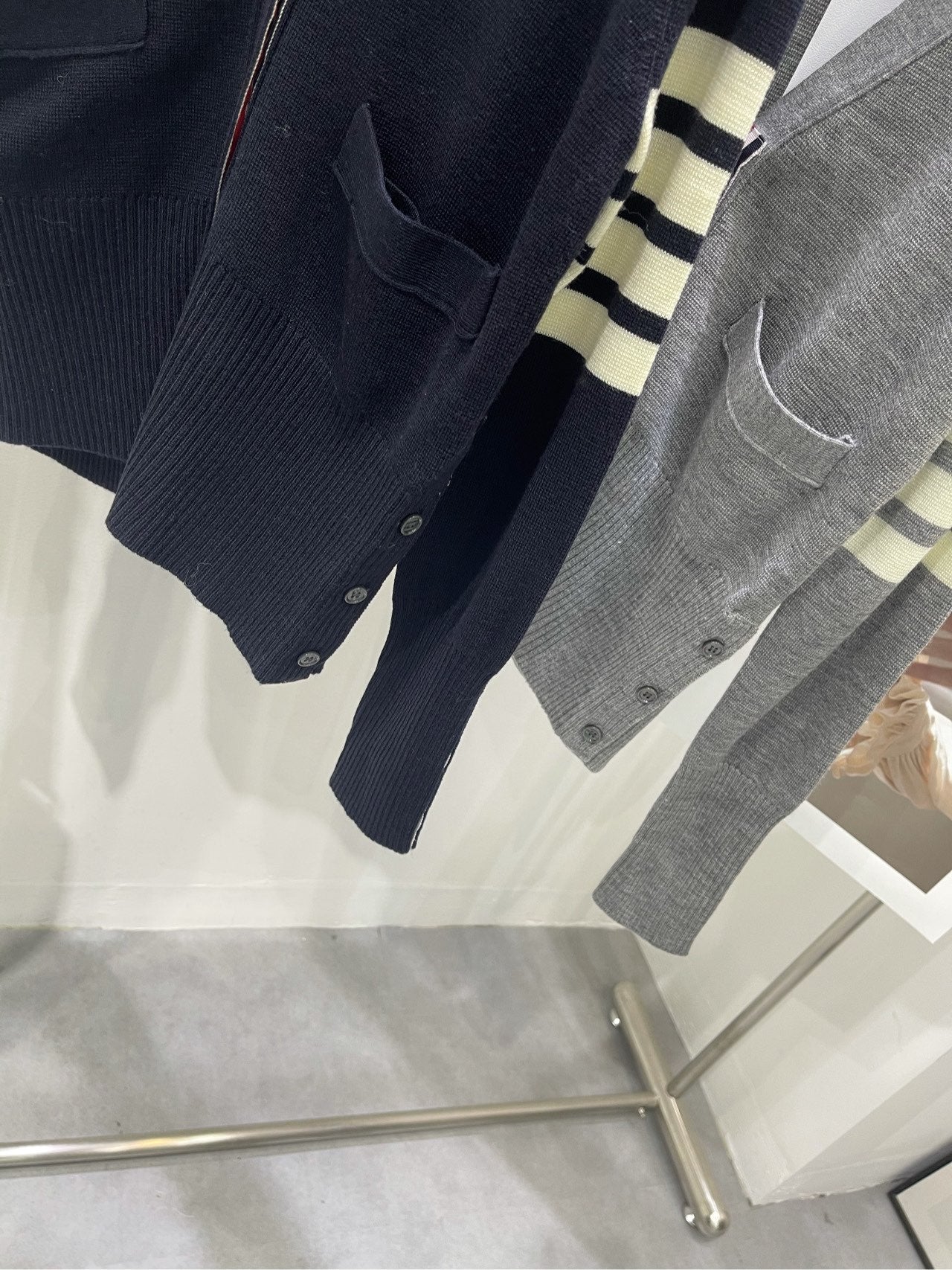 THOM V-NECK WOOL CARDIGAN 169441