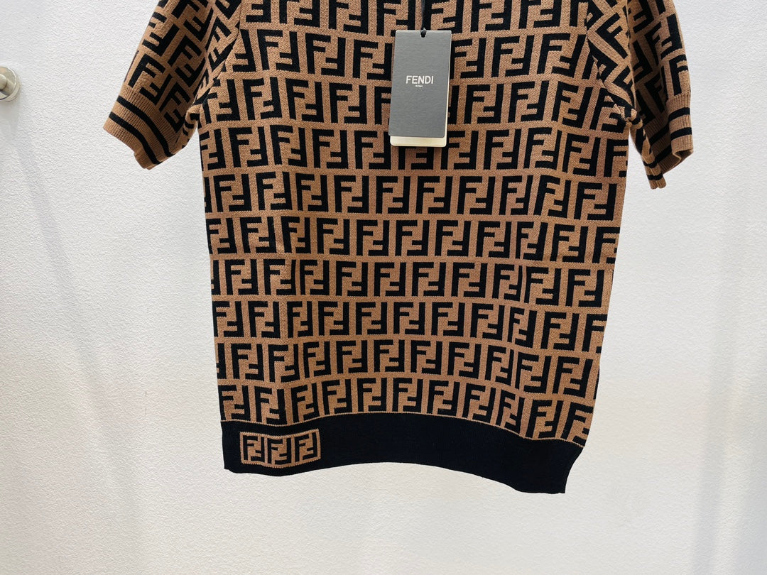FENDI 26S SHORT SLEEVE KNIT T-SHIRT 126