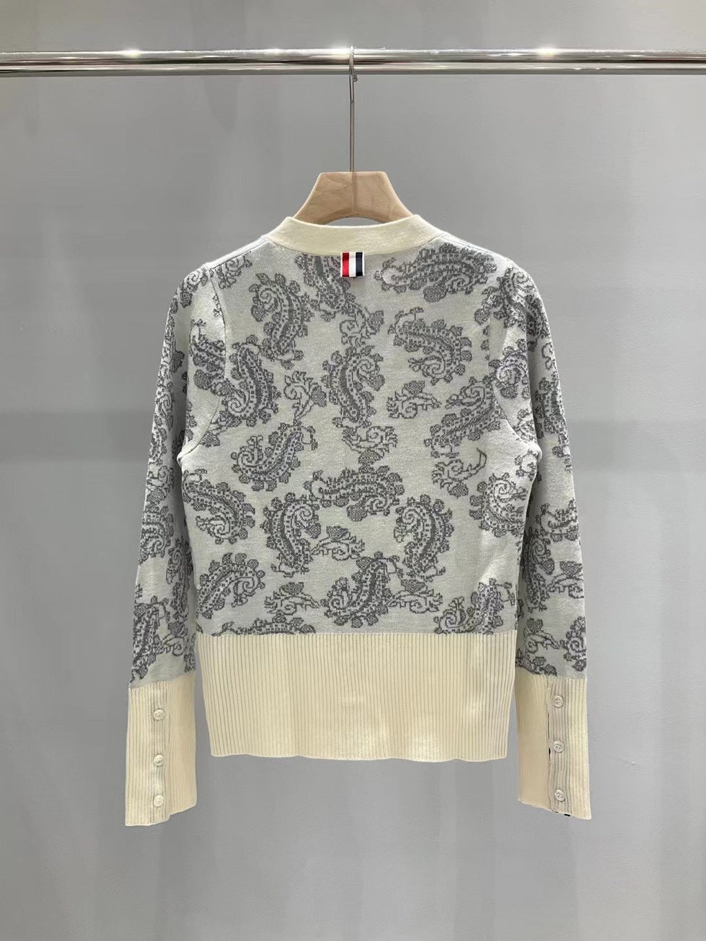 THOM 26S CARDIGAN STYLE 62