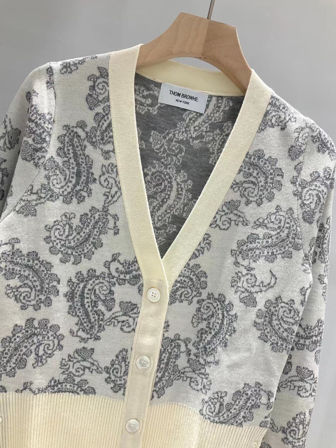 THOM 26S CARDIGAN STYLE 62