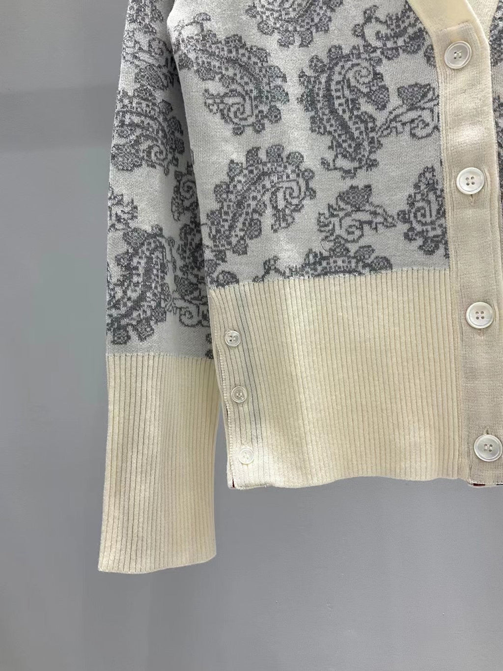 THOM 26S CARDIGAN STYLE 62