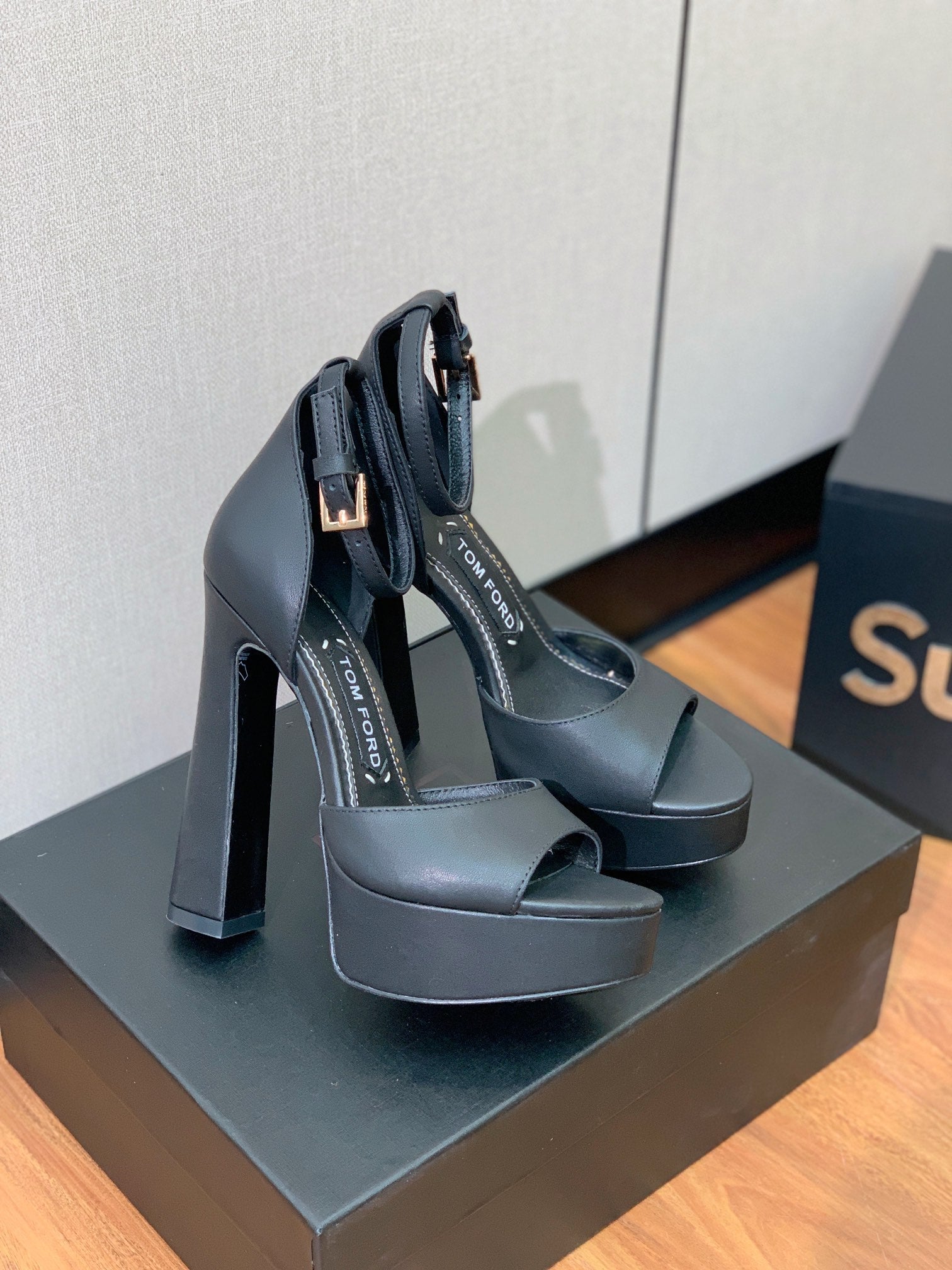 HIGH HEEL 14.5 CM SANDALS IN BLACK CALFSKIN