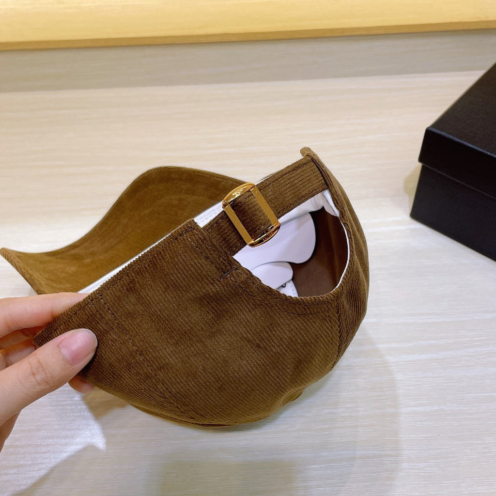 CELINE 26S BASEBALL CAP STYLE 41