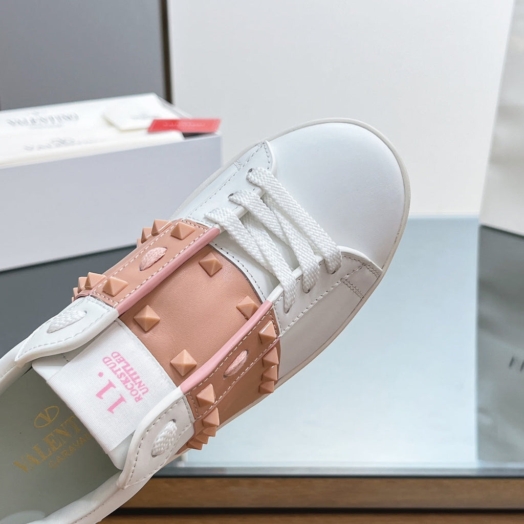 VALENTINO 25S GARAVANI ROCKSTUD UNTITLED STUDDED SNEAKERS IN WHITE MIX PINK LAMBSKIN