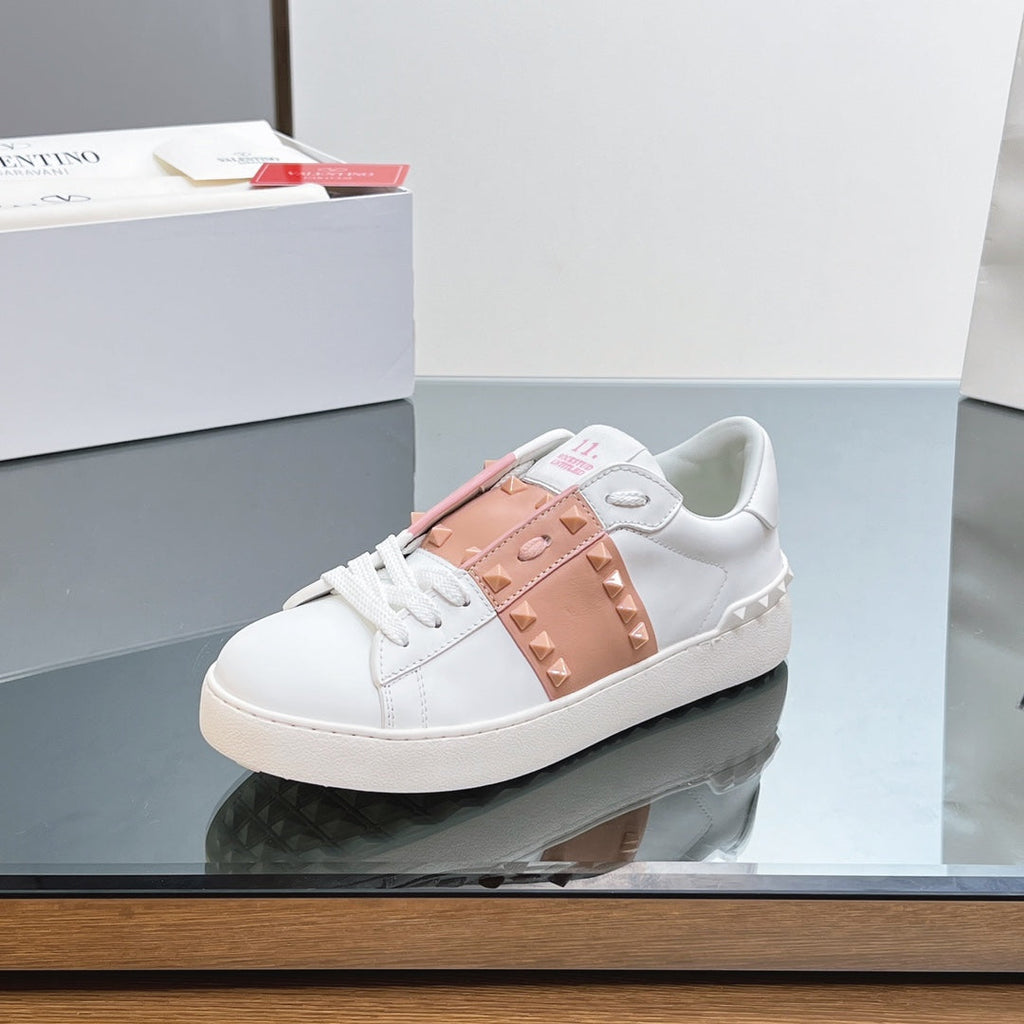 VALENTINO 25S GARAVANI ROCKSTUD UNTITLED STUDDED SNEAKERS IN WHITE MIX PINK LAMBSKIN