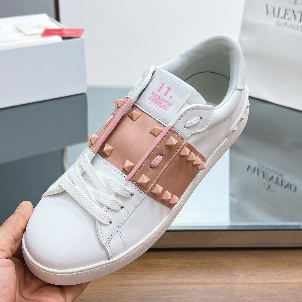 VALENTINO 25S GARAVANI ROCKSTUD UNTITLED STUDDED SNEAKERS IN WHITE MIX PINK LAMBSKIN
