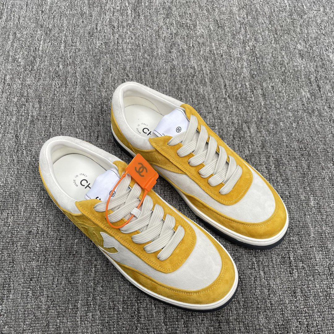 CC TRAINERS WHITE YELLOW SUEDE