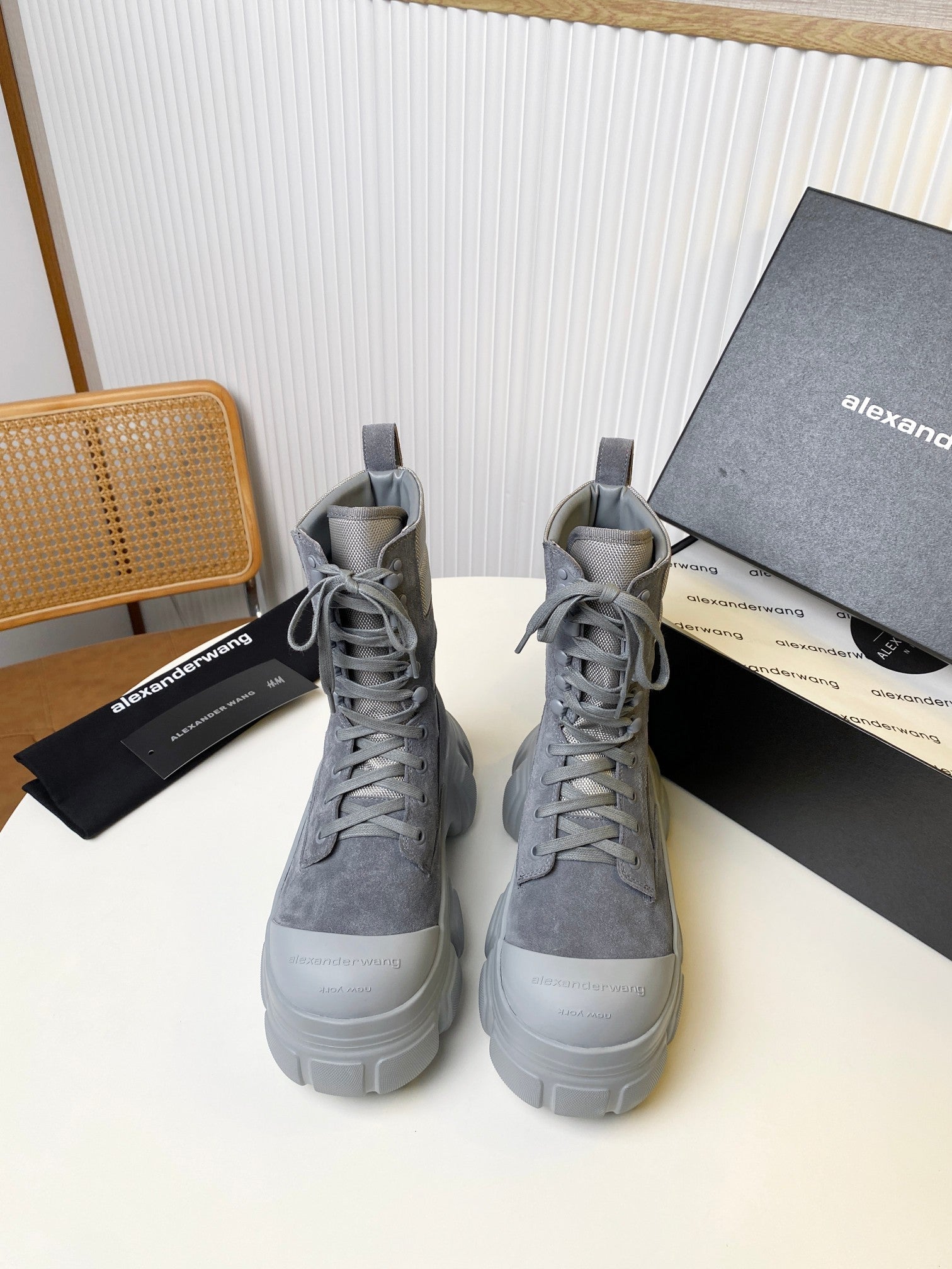 STORM COMBINATION 8 CM BOOTS IN COOL GRAY SUEDE AND SHEEPSKIN