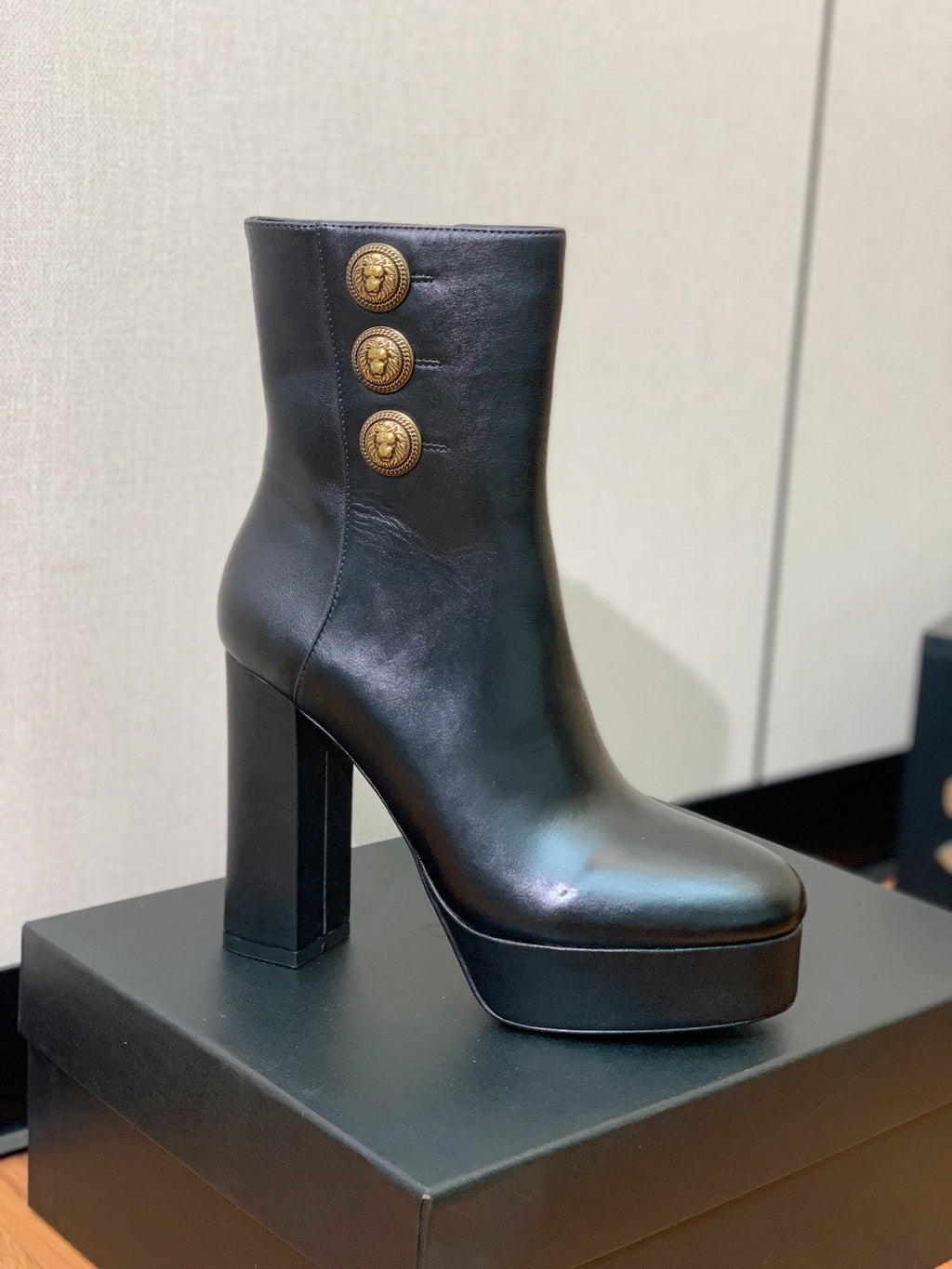 BALMAIN 26S ANKLE BOOTS 100 MM IN BLACK CALFSKIN