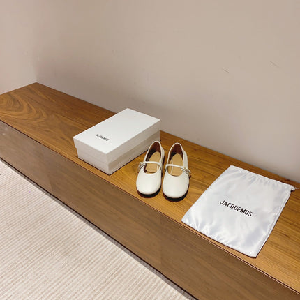 JACQUEMUS 26S MARY JANE FLATS IN WHITE CALFSKIN