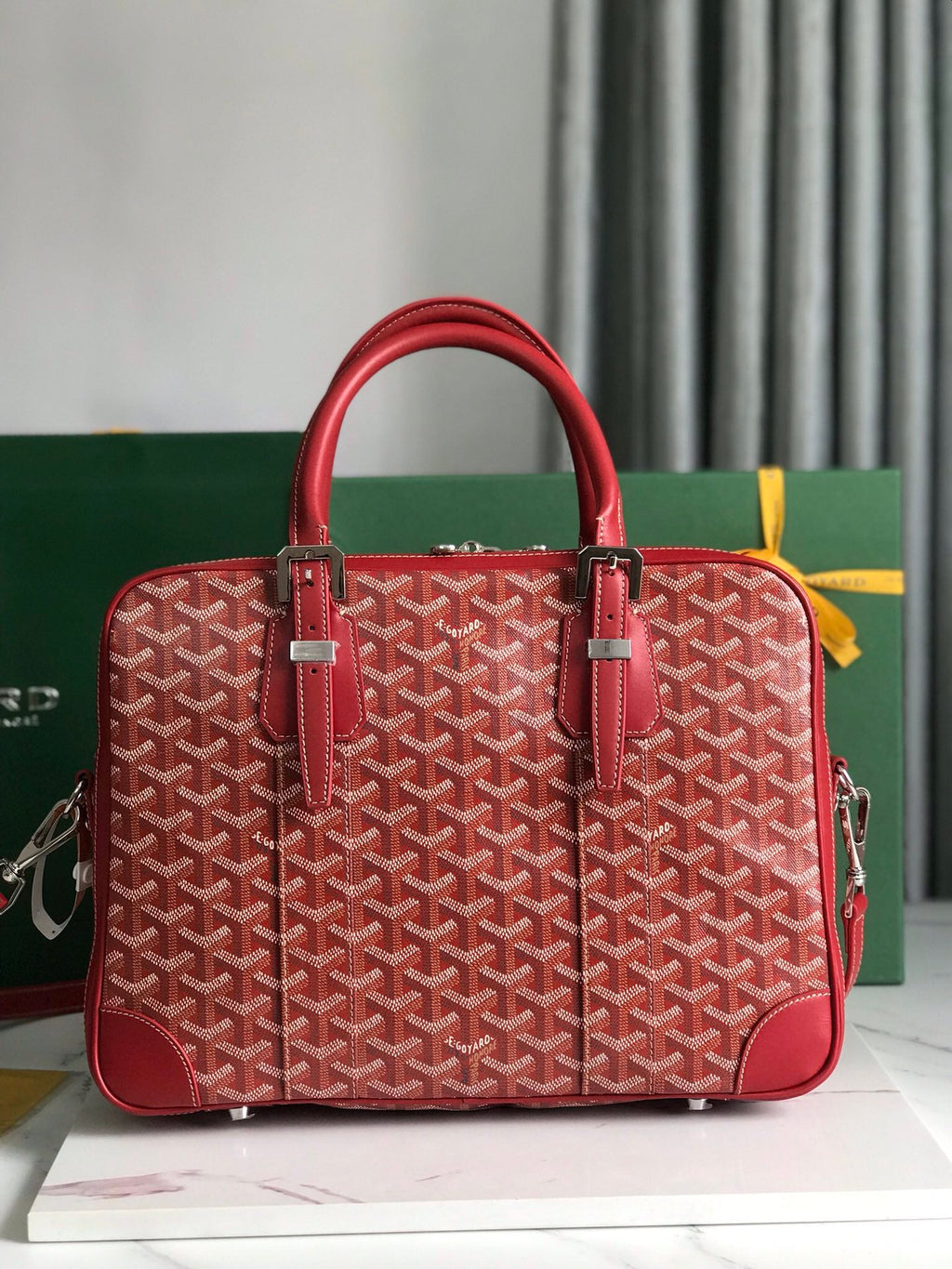 AMBASSADE DOCUMENT CASE 35 IN CLASSIC RED GOYARDINE CANVAS