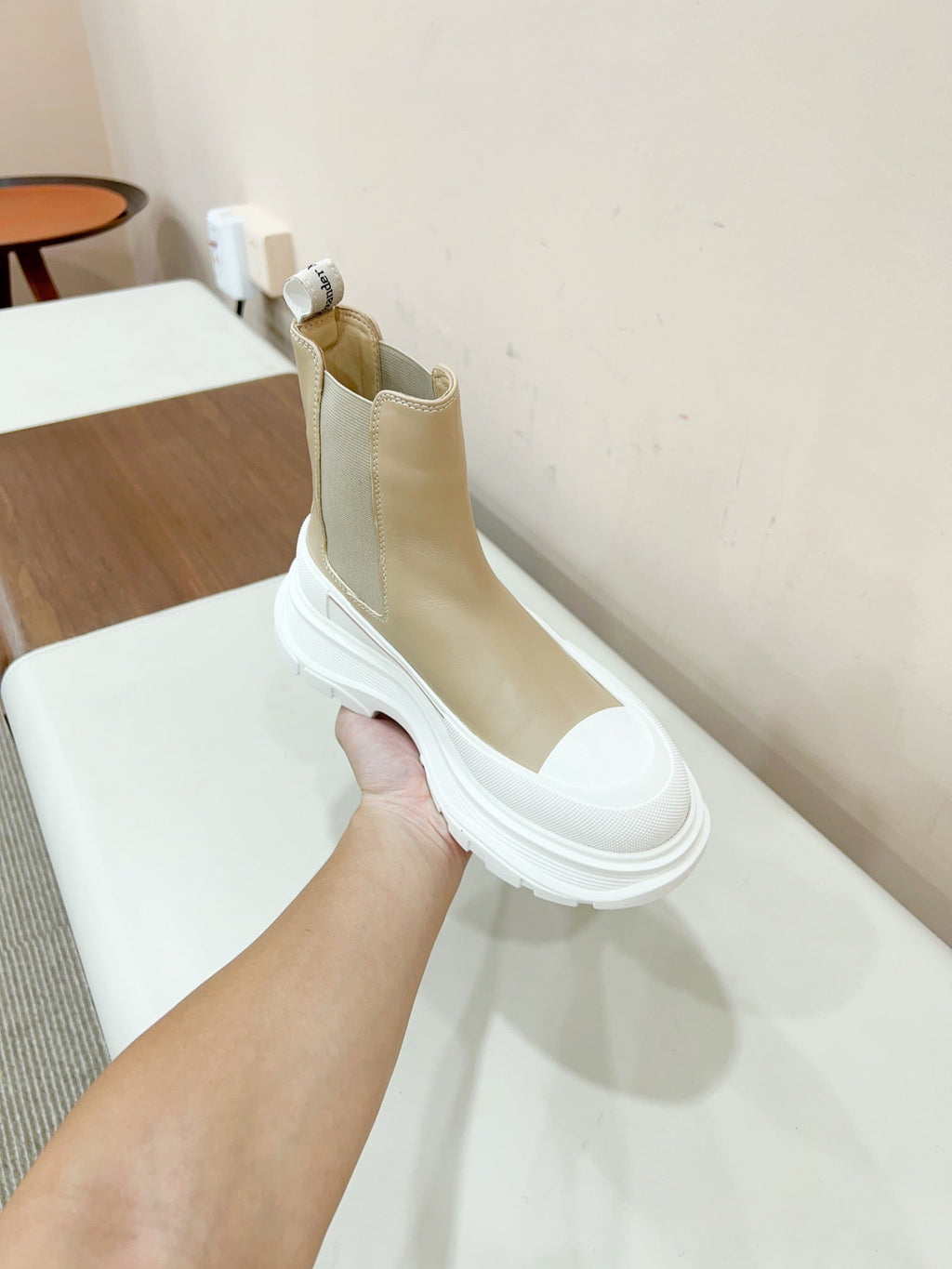 MC.QUEEN TREAD SLICK BOOT IN ECRU BEIGE MIX WHITE CALFSKIN
