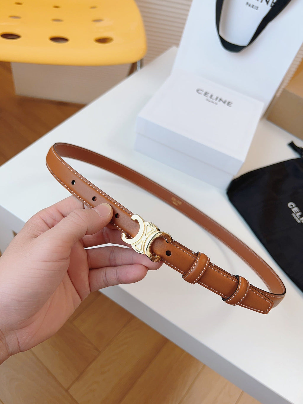 CELINE 25S TRIOMPHE BELT 18MM IN DARK CARAMEL CALFSKIN GOLD HARDWARE 580706