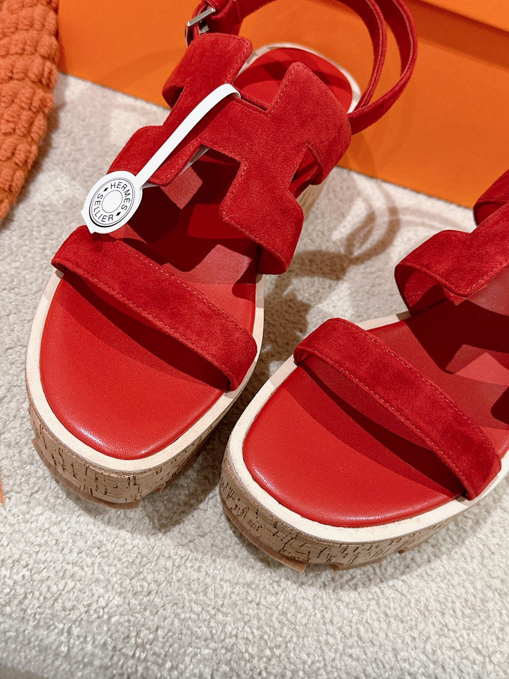 HM 25S HAVANE WEDGE SANDAL IN RED SUEDE