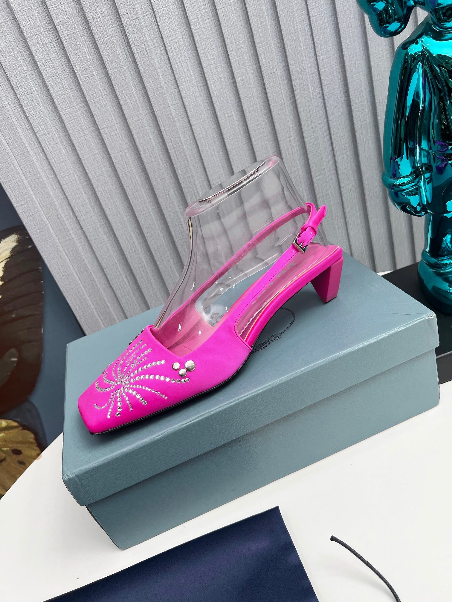 PRADA 26S SLINGBACK PUMPS 40MM IN FUCHSIA PINK SATIN CRYSTAL EMBELLISHED