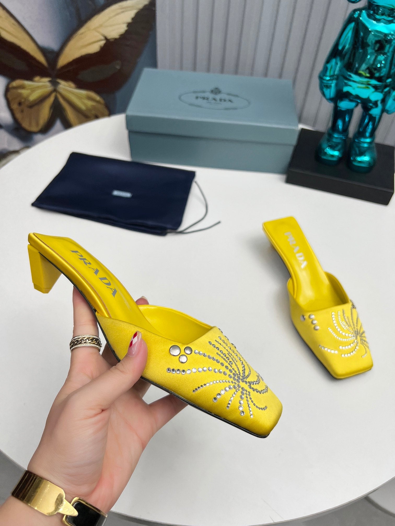 PRADA 26S MULE 40MM IN YELLOW SATIN CRYSTAL EMBELLISHED