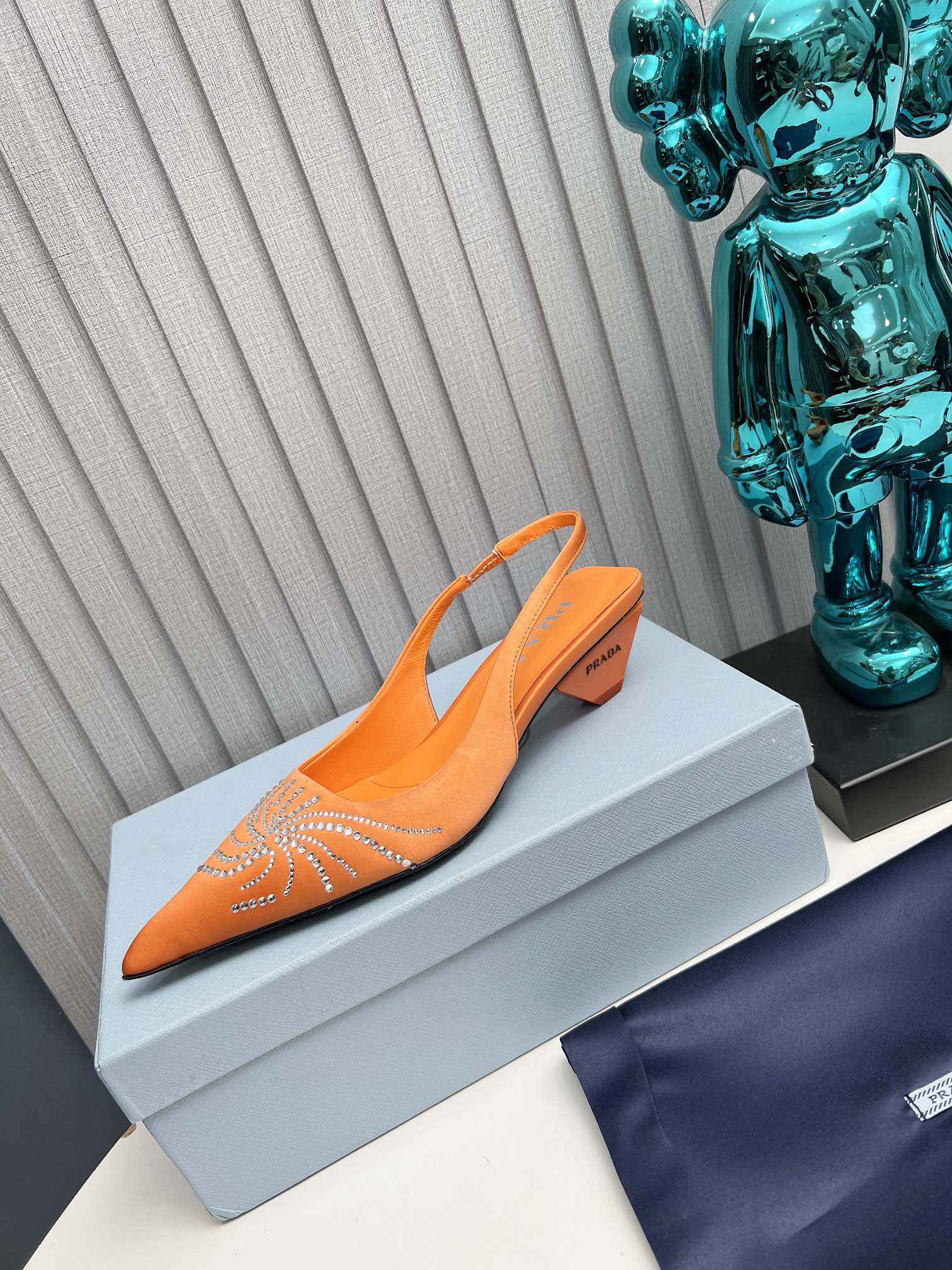 PRADA 26S POINTED TOE SLINGBACK 40MM IN ORANGE SATIN CRYSTAL EMBELLISHED