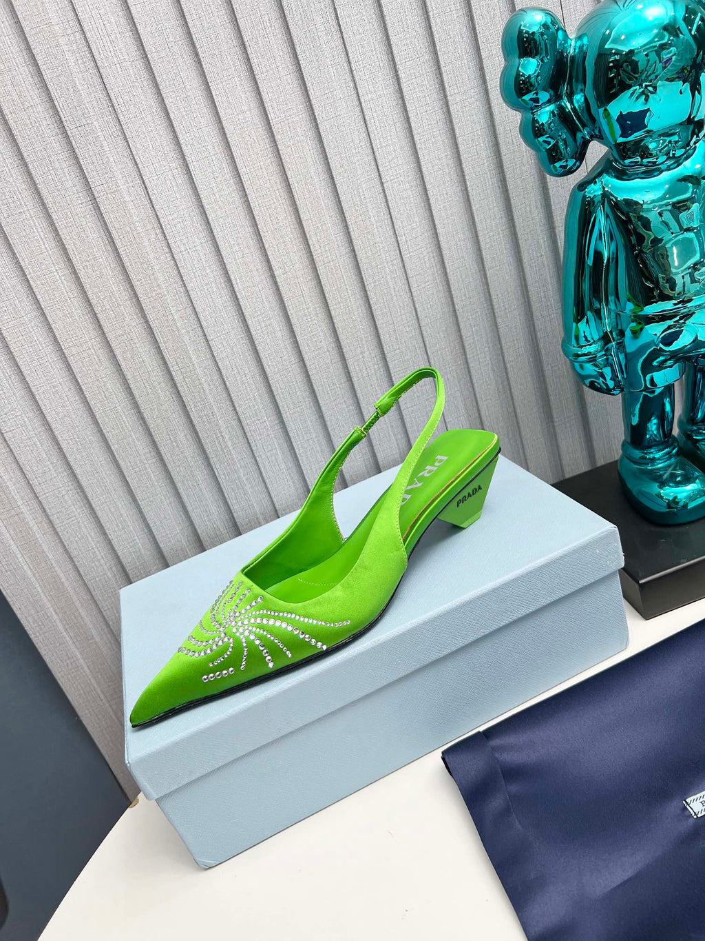 PRADA 26S POINTED TOE SLINGBACK 40MM IN APPLE GREEN SATIN CRYSTAL EMBELLISHED