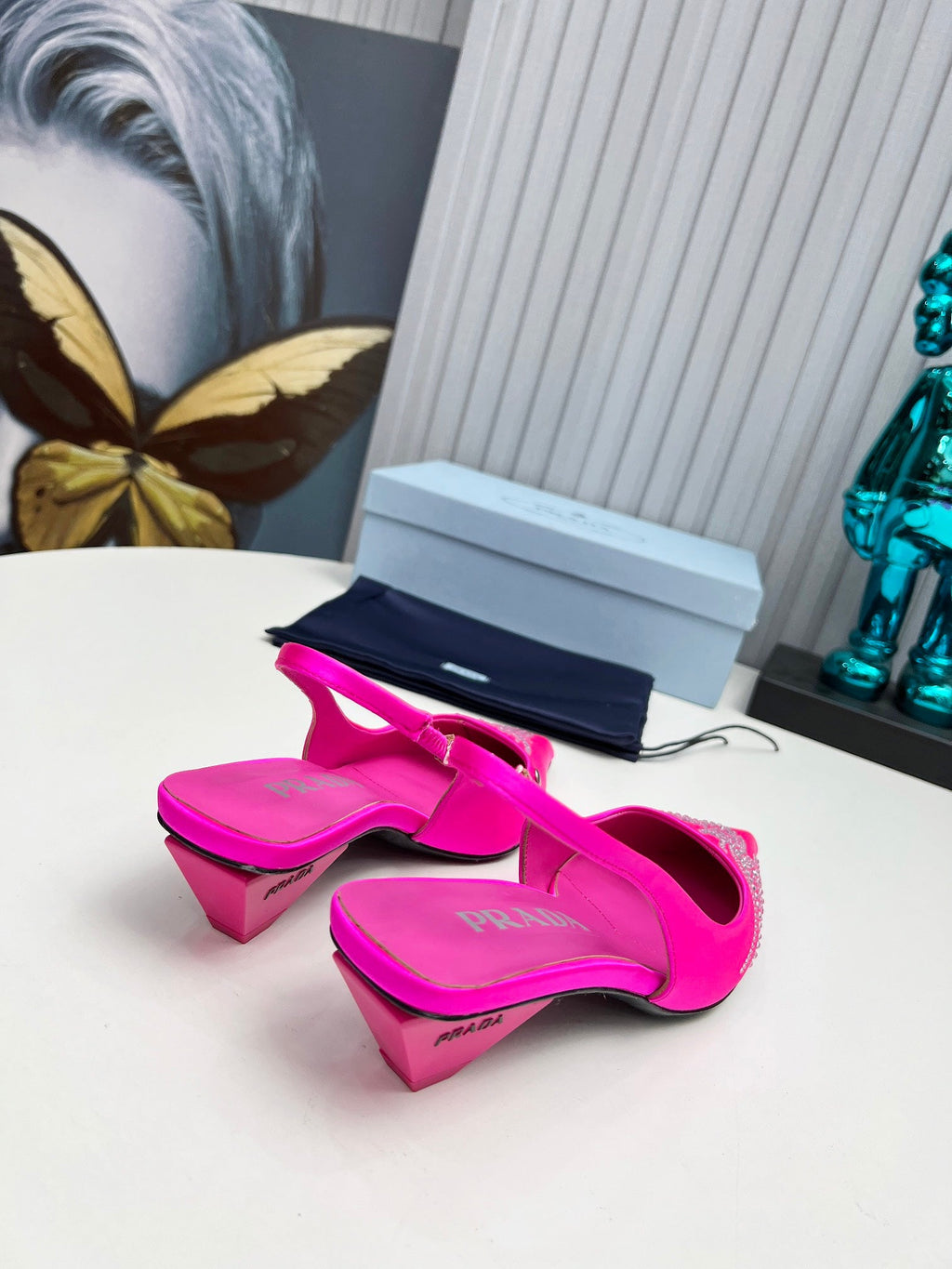 PRADA 26S POINTED TOE SLINGBACK 40MM IN FUCHSIA PINK SATIN CRYSTAL EMBELLISHED