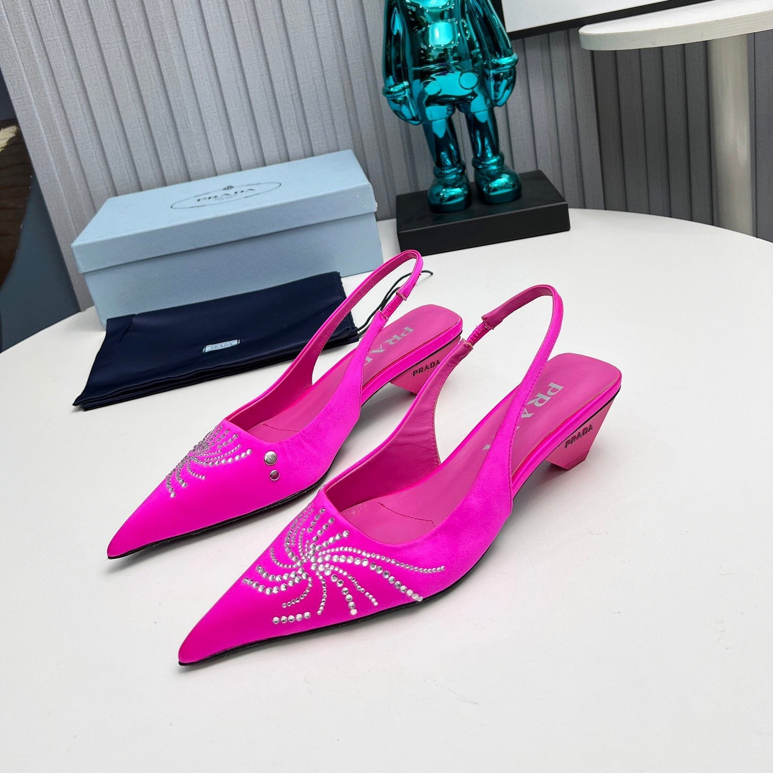 PRADA 26S POINTED TOE SLINGBACK 40MM IN FUCHSIA PINK SATIN CRYSTAL EMBELLISHED
