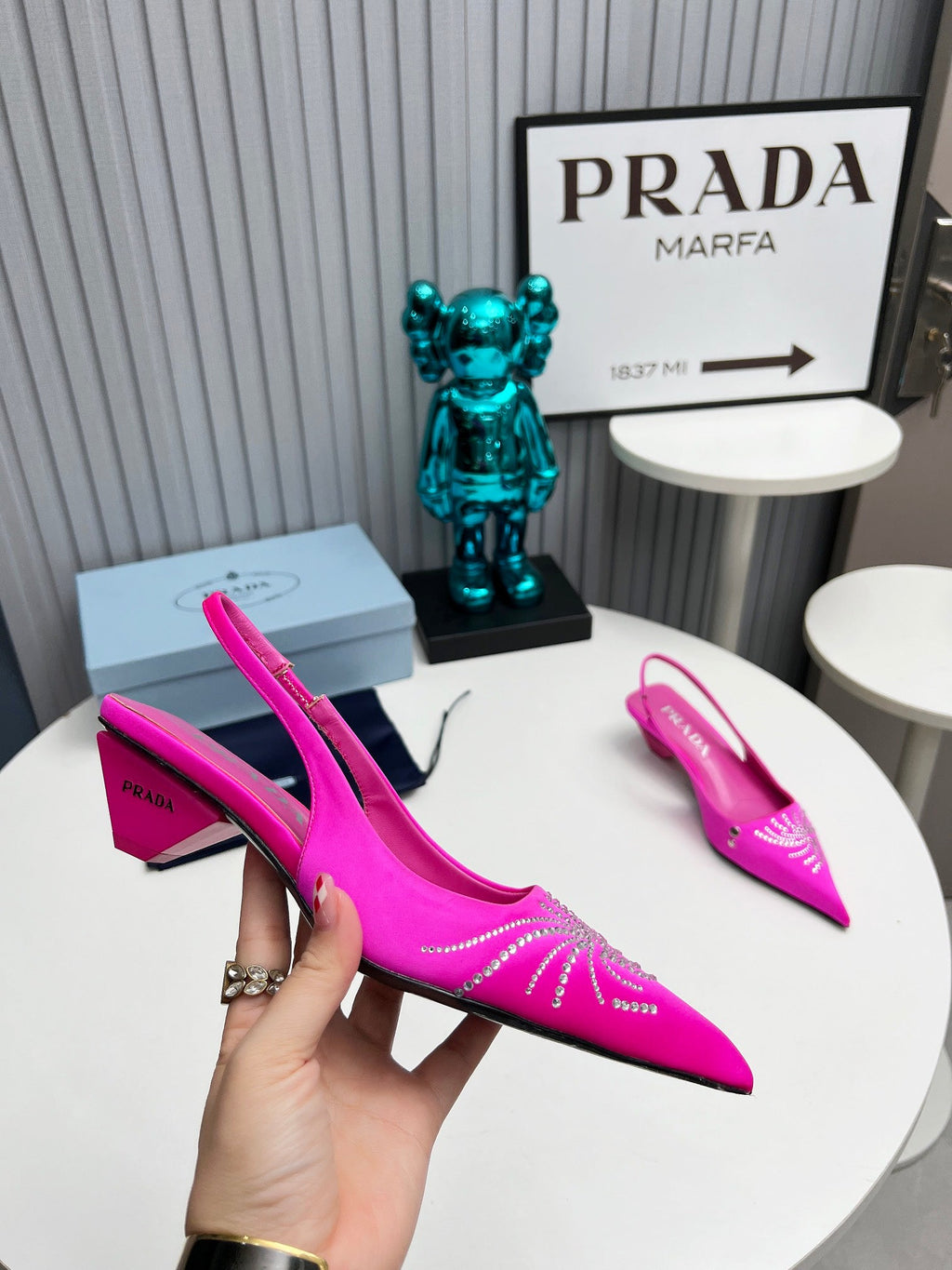 PRADA 26S POINTED TOE SLINGBACK 40MM IN FUCHSIA PINK SATIN CRYSTAL EMBELLISHED