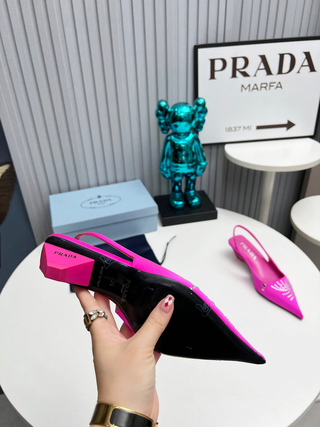 PRADA 26S POINTED TOE SLINGBACK 40MM IN FUCHSIA PINK SATIN CRYSTAL EMBELLISHED