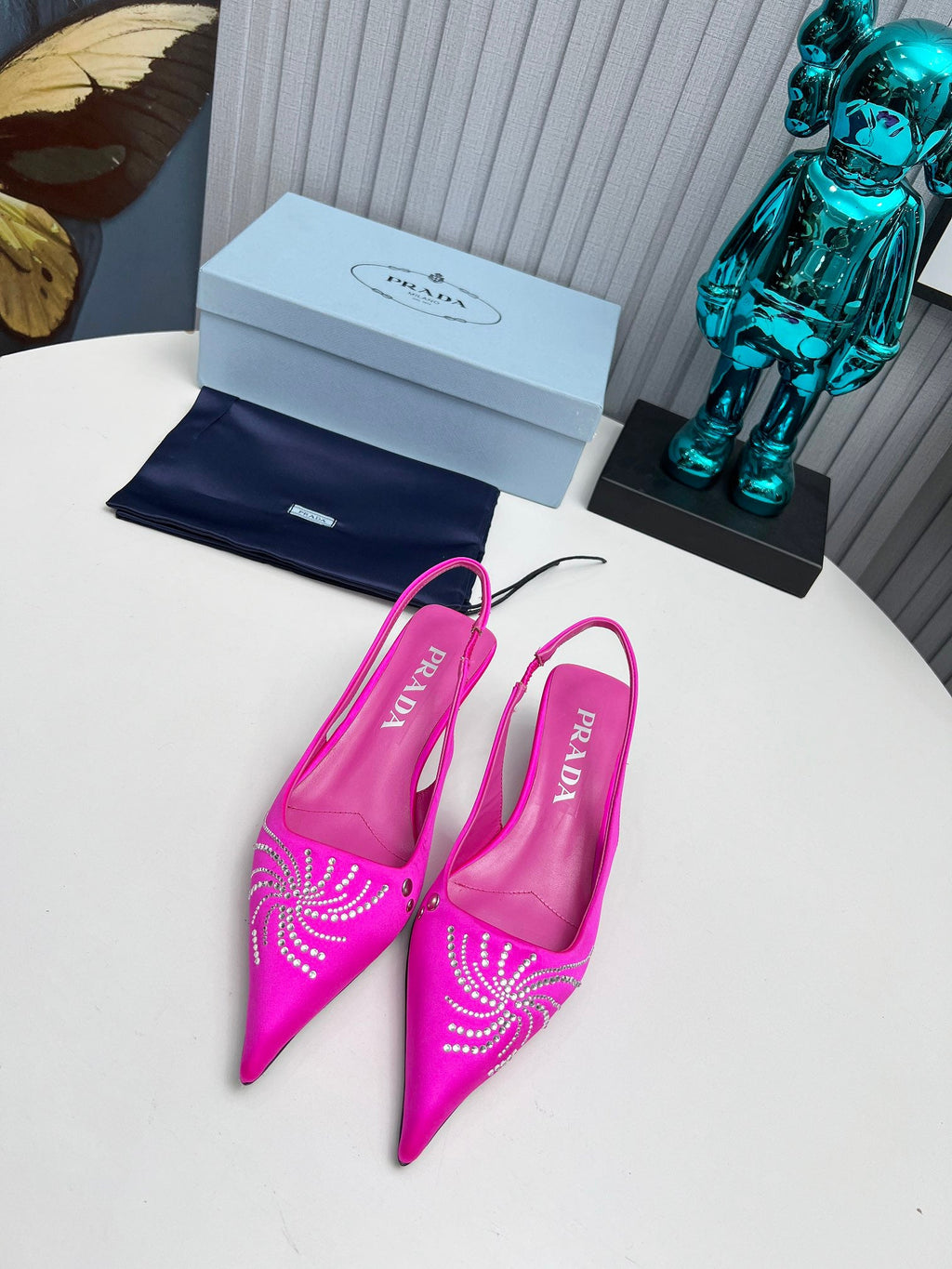 PRADA 26S POINTED TOE SLINGBACK 40MM IN FUCHSIA PINK SATIN CRYSTAL EMBELLISHED