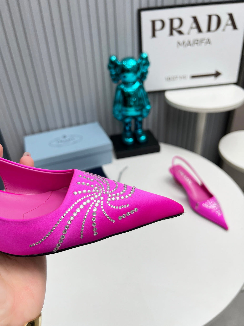 PRADA 26S POINTED TOE SLINGBACK 40MM IN FUCHSIA PINK SATIN CRYSTAL EMBELLISHED